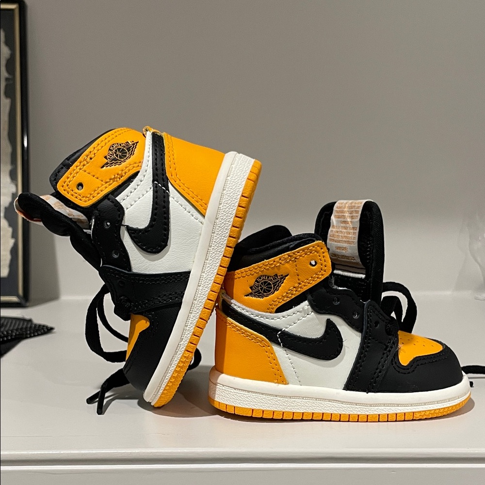 Nike Kids' Black, White, and Yellow Sneakers